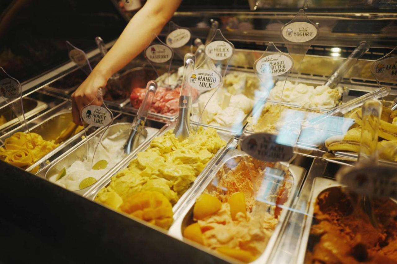 バンコク都 Ghee Gelato House Bed & Breakfast エクステリア 写真